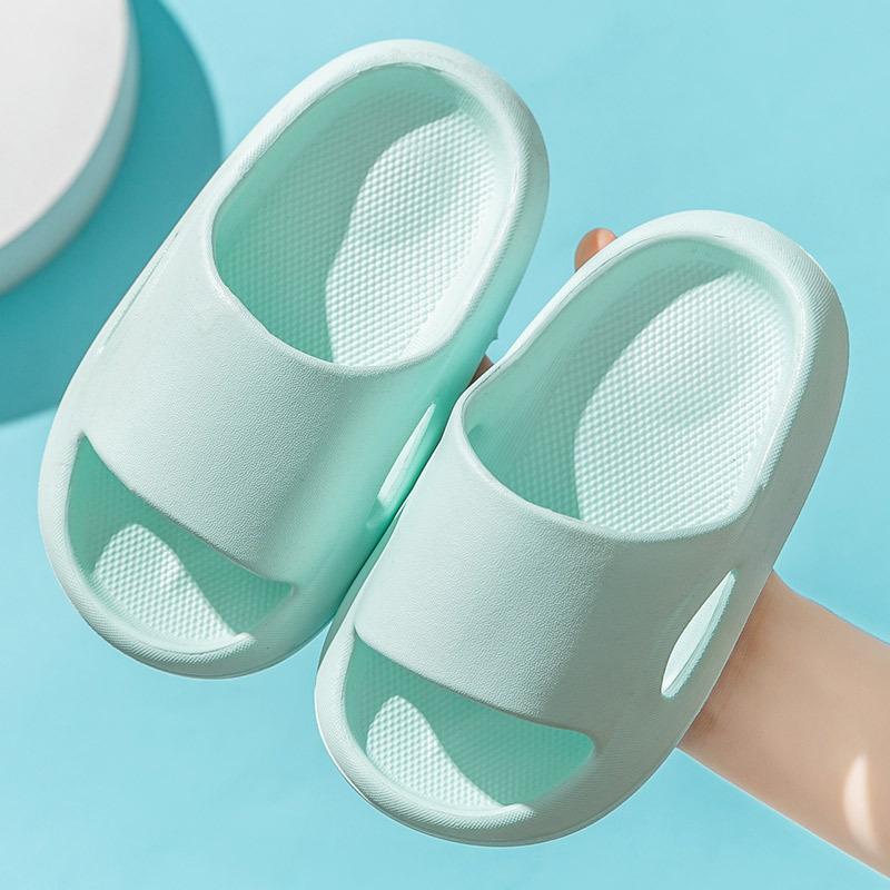 Детские тапочки TWINFLAMES, летние домашние сандалии для отдыха, уличные домашние сандалии для ванной комнаты на нескользящей мягкой подошве, сандалии для мужчин и девочек