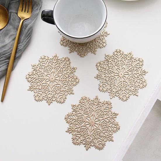 Cup Coaster Mug Pad Hollow-out Design Non-Slip Decorative Christmas Snowflake Table Mat Placemat Decoration