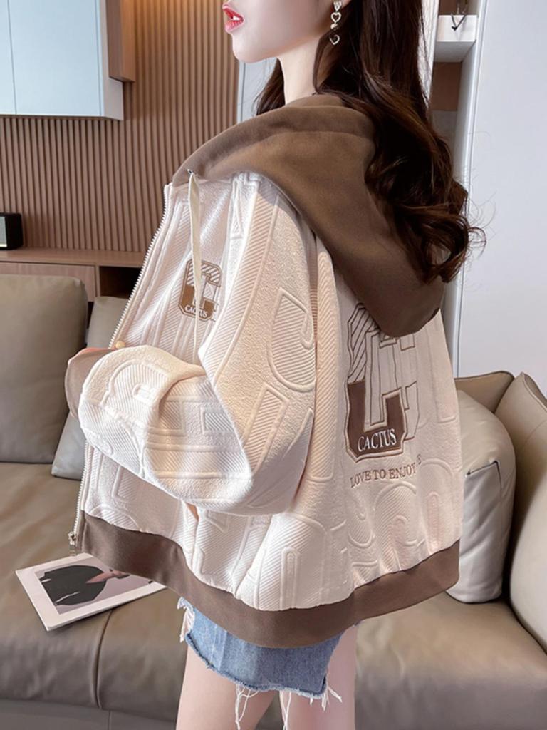 Женская повседневная куртка с капюшоном в стиле колор-блок - Корейский стиль, Легкая, Свободного кроя, Миниатюрная, для Весны/Осени 2025.