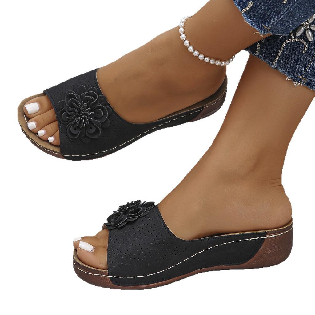 Внешнеторговая женская обувь больших размеров 2025 весна-лето новая танкетка с открытым носком уличные шлепанцы женские европейские и американские крутые шлепанцы женские