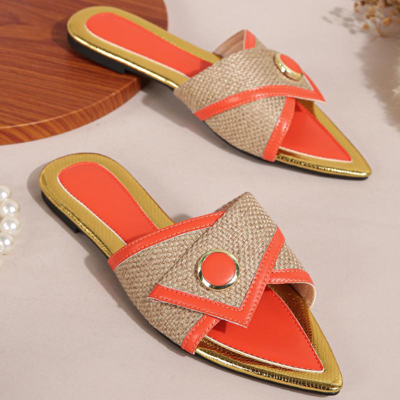 Fashion Metal Decoration Pointed Toe Flat Sandals Women Patchwork Designer Shoes Summer Comfortable Non-slip 36-43 Large Size Beach Shoe