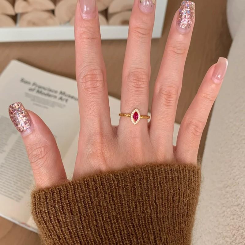 Elegant Lightweight Luxe Copper Ring With Unique Geometry And Glittering Details