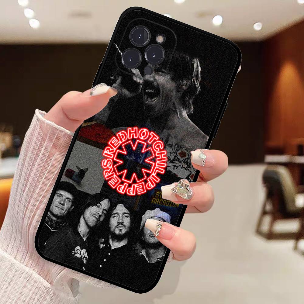 Red Hot Chili P-Peppers Band For Iphone 17 16 15 11 13 14 Pro Max Plus 12 mini Black Shell Cover Phone Case