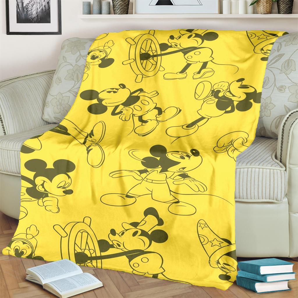 Comfortable Warm Printed Flannel Blanket Featuring Minnie & Mickey for Home, Sofa, Bed, Travel and Picnics