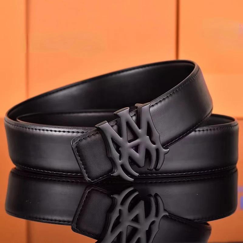 Мужской стильный кожаный ремень с гладкой пряжкой - Универсальный для бизнеса и моды