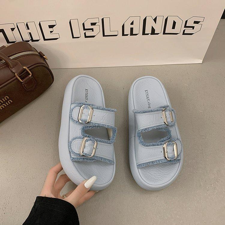 Summer belt buckle fashionable thick-bottomed slippers female 2025 new outer wear fairy wind soft bottom seaside cool slippers