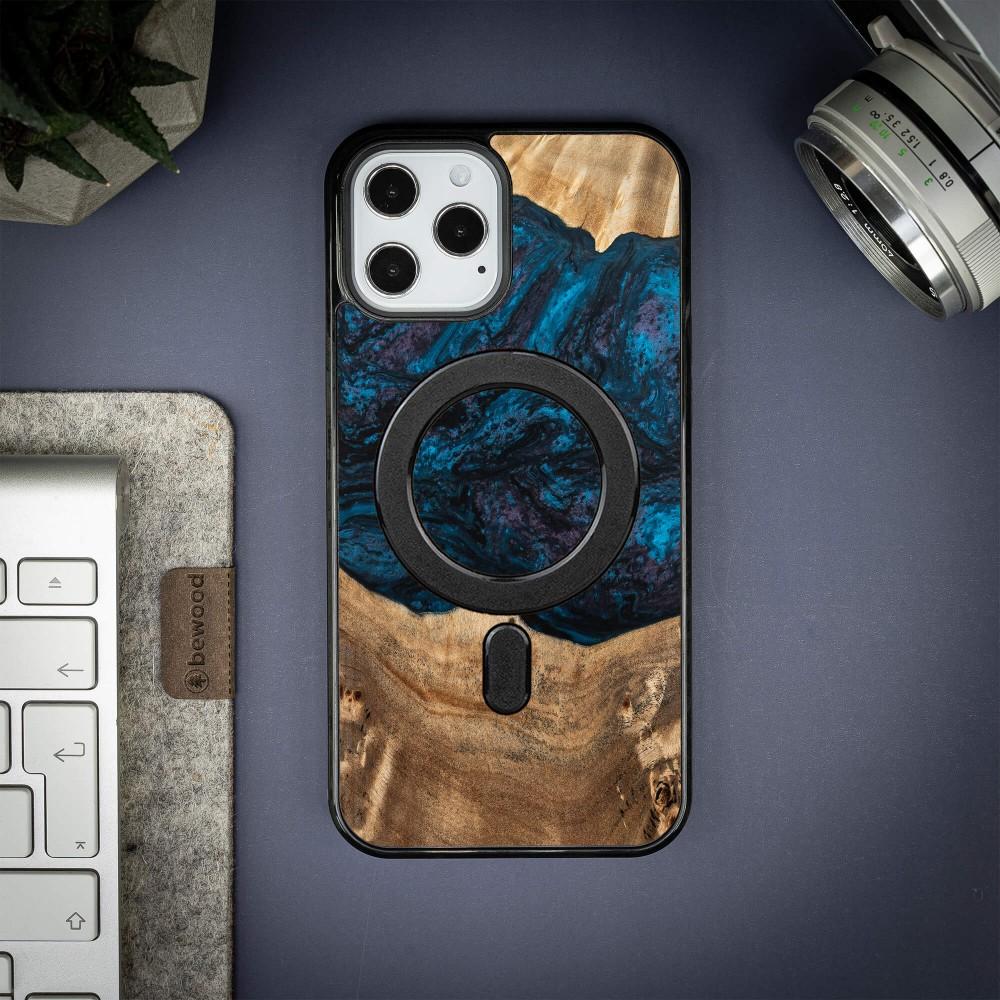 Bewood Unique case for iPhone 12 Pro Max - Planets - Neptune with MagSafe