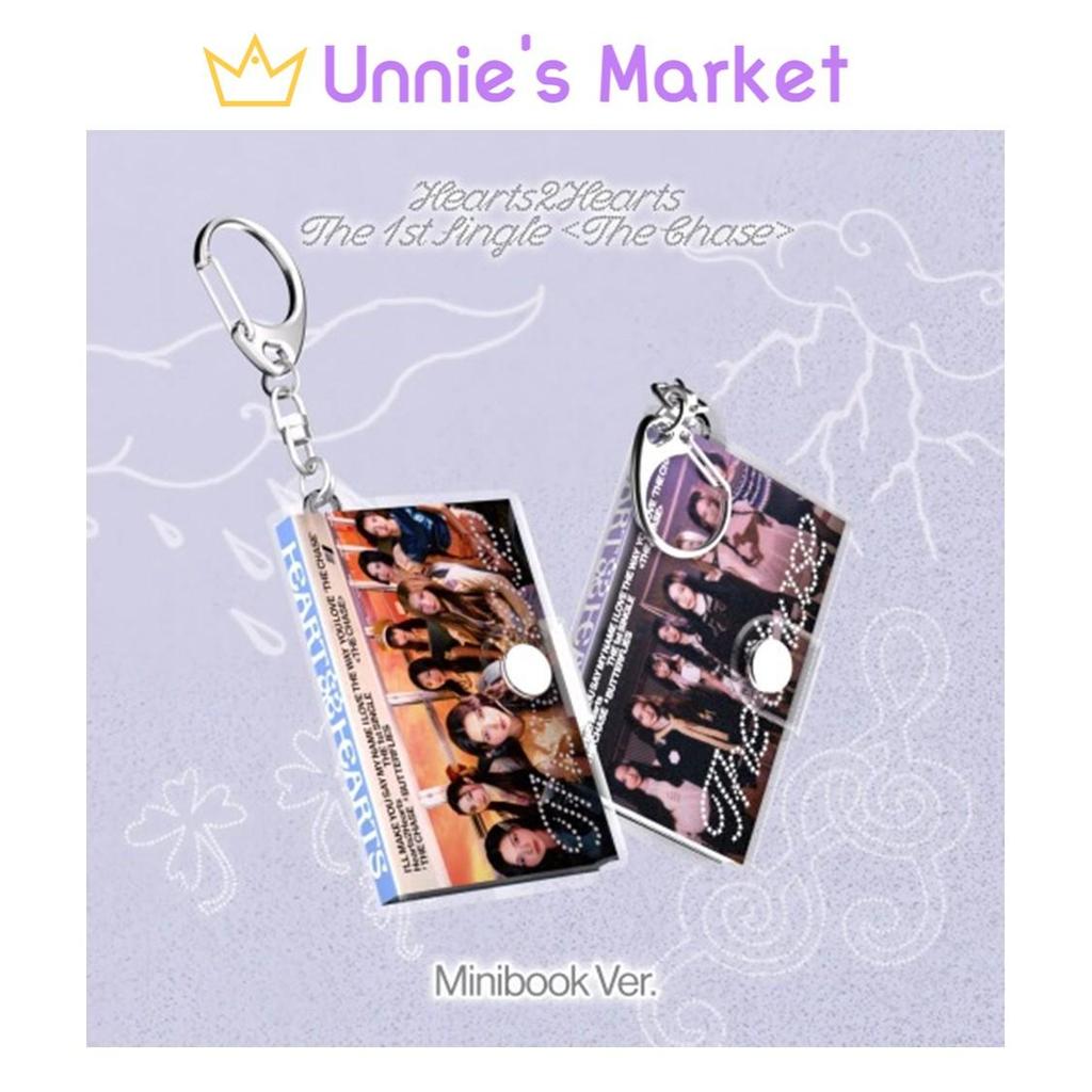 Hearts2Hearts [The Chase] Mini Book Ver. (Smart Album) / 1st Single Album