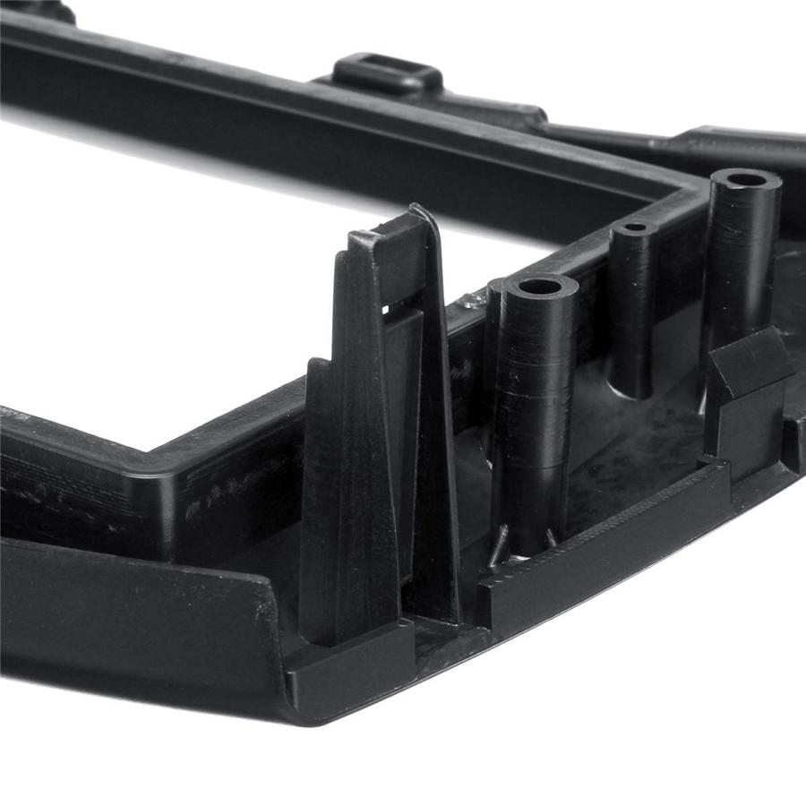 Накладка на панель магнитолы, рамка для Suzuki Swift 2011-2016