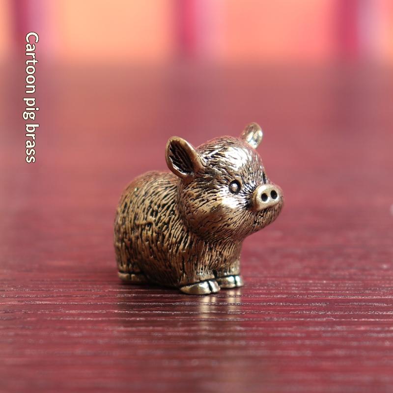 Vintage Brass Pig Decor Figurine Mini Portable Metal Animal Statue Cute Ornament for Student Dorm Desk Home Decoration
