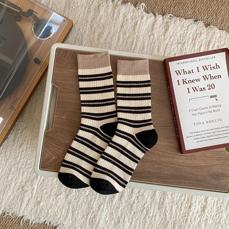 Women's Korean Style Autumn & Winter Contrast Stripe Cotton Socks
