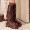 Массивные модные женские высокие сапоги, дизайнерские туфли с пряжкой на платформе и средним каблуком, высокие туфли до колена, тренд 2025 года, зимние новые туфли-лодочки для мотоциклистов