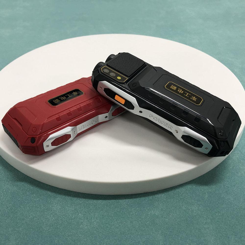 YEEMI Q8-1 2.4inch Screen 4G Button Phone Dual SIM Card Dual Flashlight One Click SOS Mp3 Mp4 FM 3000mAh Big Battery Big Button Mobile Phone