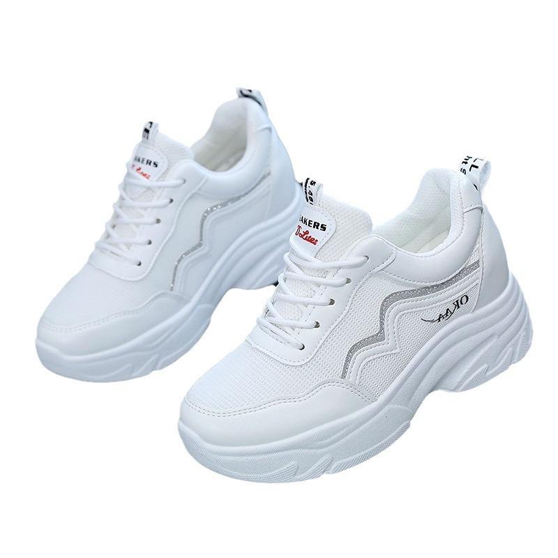 Массивные кроссовки на танкетке 2025 Женские удобные увеличивающие рост повседневные кроссовки Осень Новые женские вулканизированные туфли на шнуровке Zapatos