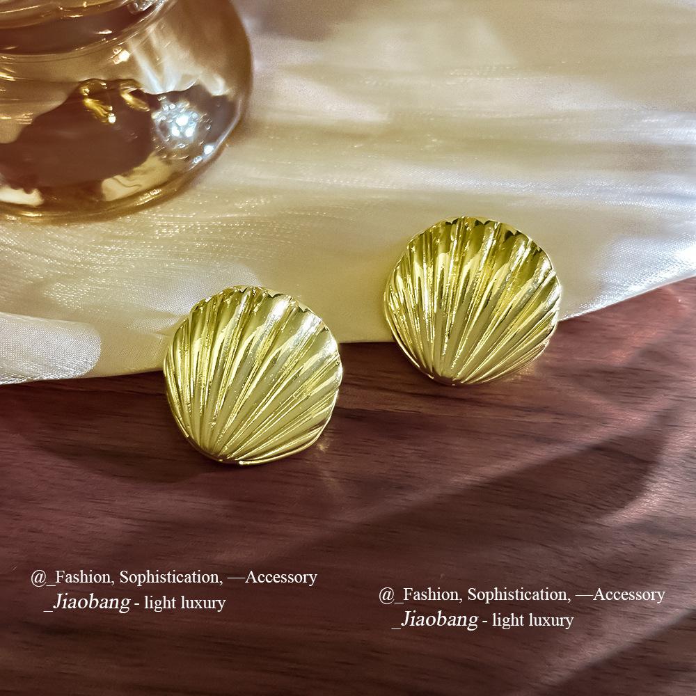 Элегантные простые золотые серьги высшего качества: Мода Silver Needle с европейским и американским стилем