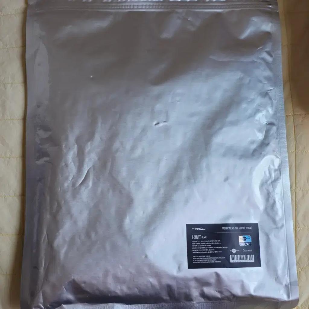 Taemin exhibition T-shirt black(sealed)