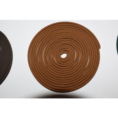 Awaji Baikundo Safety Threadless Sandalwood Water Lotus Spiral Incense Sticks, Natural Fragrance, Natural Sandalwood, Approximately 12 Hours, 14 Rolls