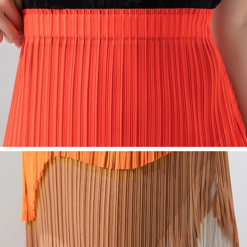 Qooth Женская модная юбка-карандаш с кисточками и разрезом на бедрах, элегантная плиссированная юбка-карандаш средней длины с высокой талией на весну и лето QT2120