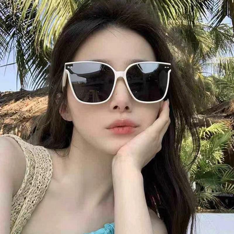 Korean-style fashionable high-definition polarized square-frame sunglasses for women, with a high-end feel, slimming effect for large faces, and UV