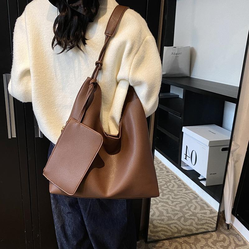 Ретро сумка-тоут женская новая осенне-зимняя популярная большая вместительная сумка через плечо нишевый дизайн сумка для поездок на работу
