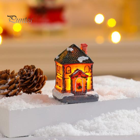 Рождественский светящийся орнамент дома Романтическое теплое освещение Ремесло из смолы Маленький настольный светодиодный заснеженный дом Украшение Статуэтка Статуя Фестиваль вечеринки