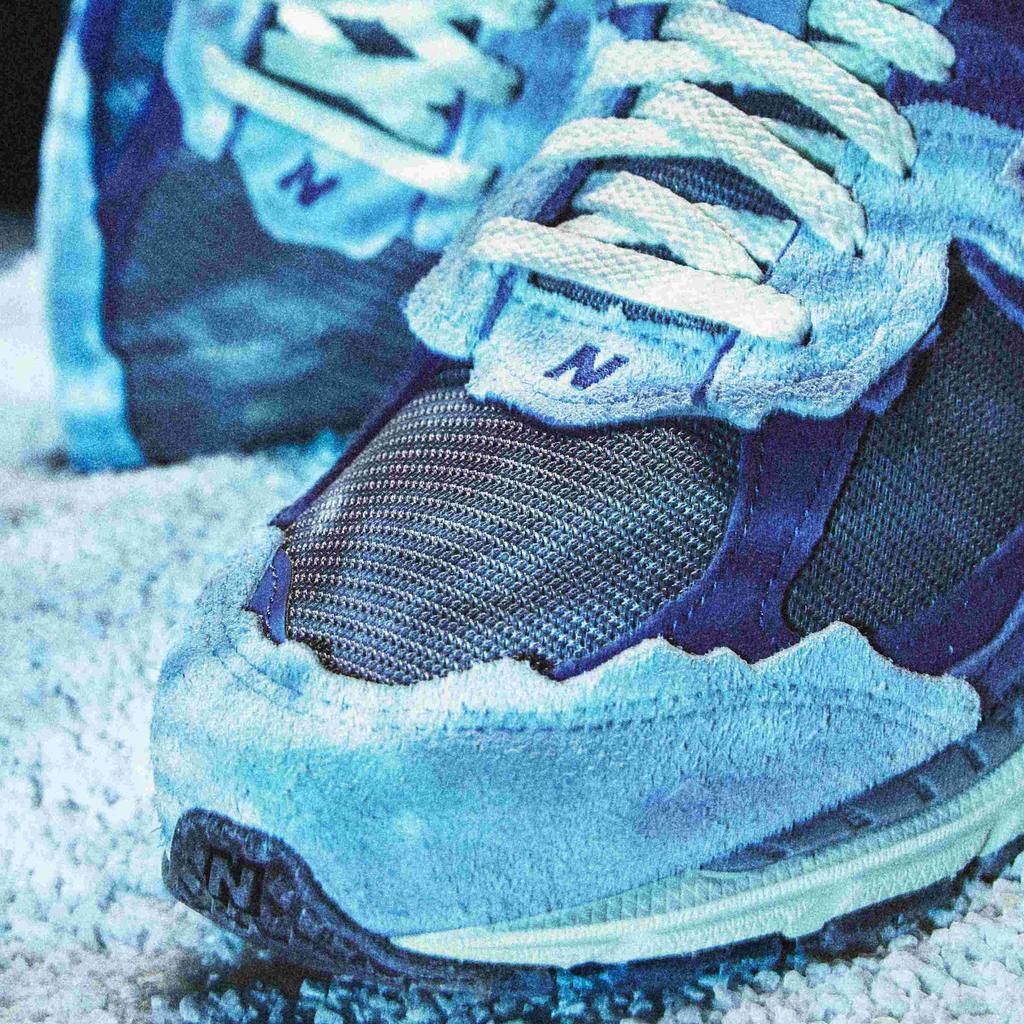 New Balance 2002R Protection Pack — фиолетовые кроссовки унисекс светло-арктически-серые M2002RDI