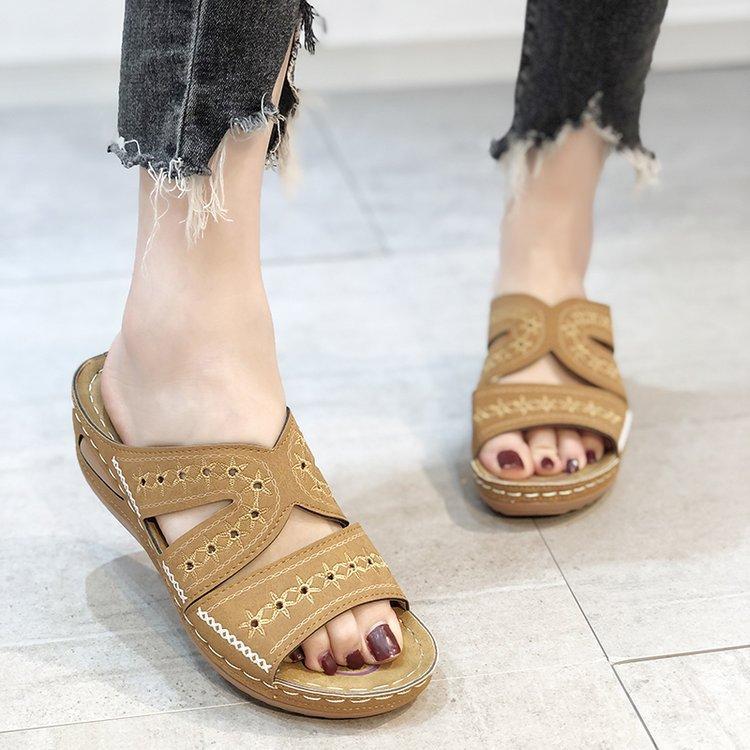 Сандалии 2024 Новые босоножки на танкетке и платформе Женская обувь Тапочки большого размера Женские