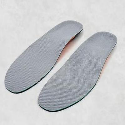 Стелька Ortholite высокой плотности с твердой поддержкой свода стопы