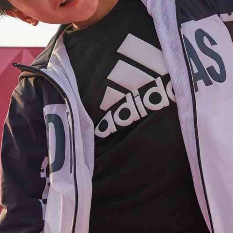 Adidas Kids Jackets Hooded Moderate HM5188