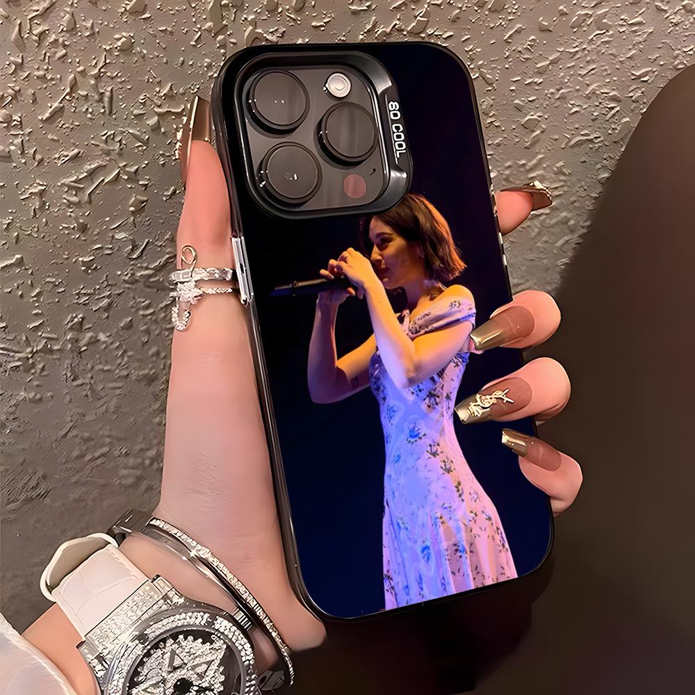 Singer G-Gracie Abrams Phone Case For IPhone17 Air 16 15 14 Plus 13 12 11 Pro XS Max Silver Black Bumper Case
