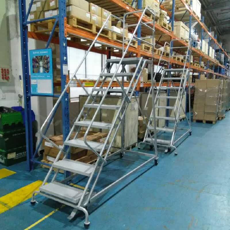 Carbon Steel Mobile Platform Ladder 1.5M