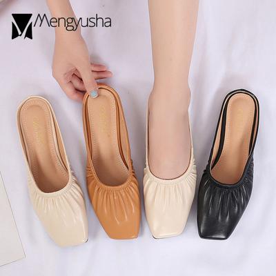 Модные мюли с квадратным носком, женские плиссированные тапочки из искусственной кожи, женские сандалии, пантуфли, женские туфли на плоской подошве, закрытые носки, большой размер