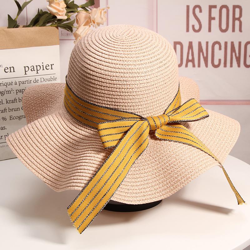 Fashionable Summer Women's Sun Protection Beach Hat with Large Brim and Straw Hat for Sun Protection and Breathable Beach Hat