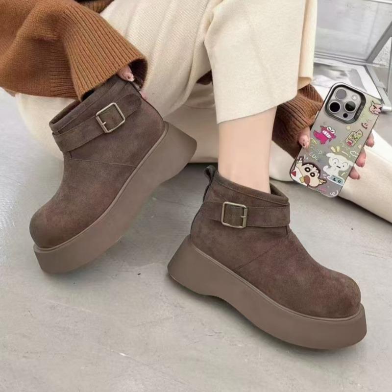 Замшевые женские ботинки на платформе, теплые плюшевые хлопковые туфли, мокасины на высоком каблуке, модная повседневная обувь на нескользящей подошве для зимы 2024 года