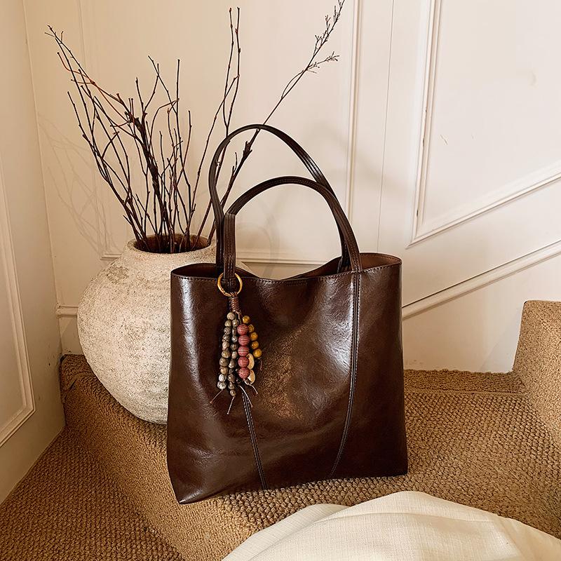 Сумка большой вместимости женская 2025 новая осенне-зимняя текстурная универсальная ретро сумка через плечо большая сумка популярная сумка-тоут для поездок на работу