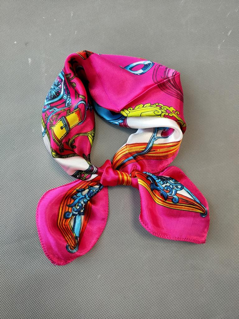 New Beige Green Giraffe Silk Scarf Summer Fall Elegant Satin Small Square Head Scarves Fashion Accessories Headband