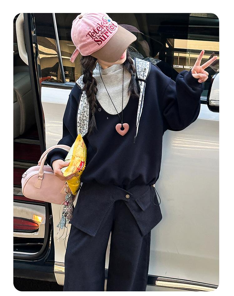 Комплект толстовки и повседневных брюк для девочек в корейском стиле Осень/Зима 2025