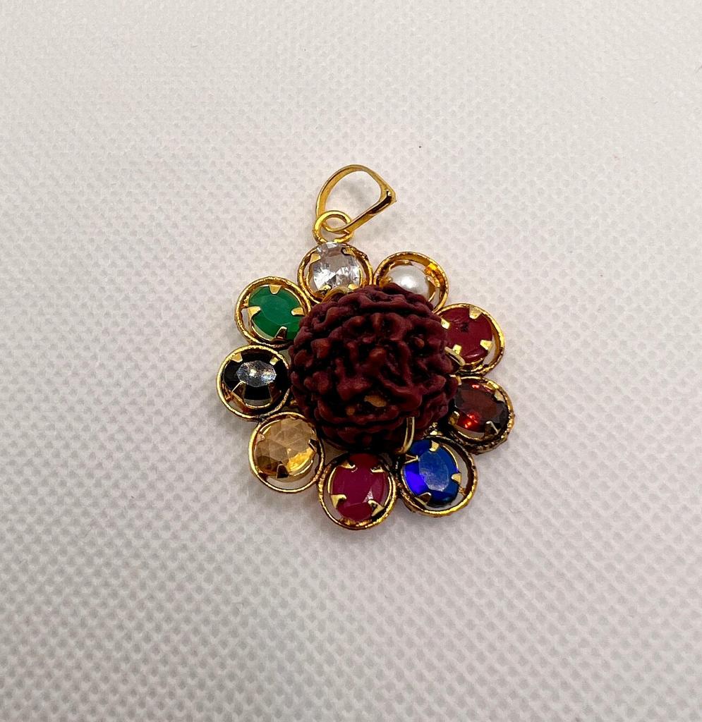 Рудракша Навратна Кулон с Девятью Драгоценными Камнями, Подвеска-Ожерелье Духовной Силы, Идеально подходит для Медитации и Исцеления, Идеально подходит для Повседневной Носки