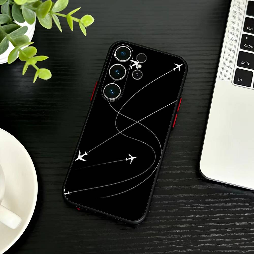 Матовый жесткий чехол для телефона с рисунком маршрута самолета для Samsung S26, S25, S24, S23, S22, S21, S20, S30, Ultra, Plus, Fe, Note, 5G Черный