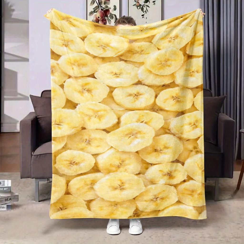 Comfortable and creative banana peel pattern flannel blanket—soft and warm, perfect for home décor, bedding, camping, or travel