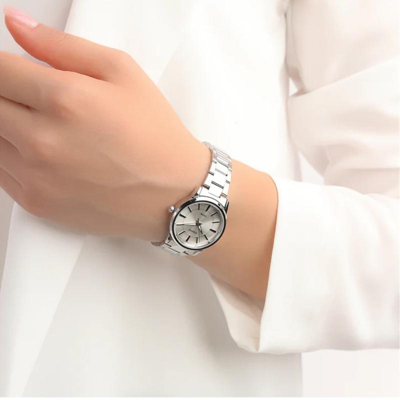 Casio Водонепроницаемый бизнес-указатель серии STANDARD, водонепроницаемость 50 метров, кварцевый механизм, ремешок из нержавеющей стали, японские и корейские часы LTP-1303D-7A