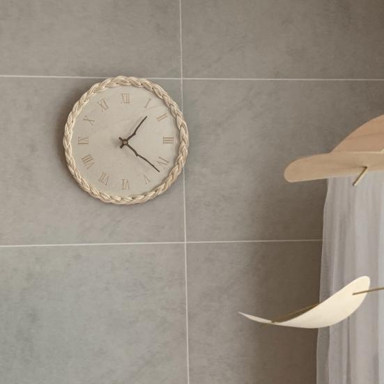 Wall Clock Eye-catching Simplicity Wood Digital Hanging Clock Wall Art Antique Decor for Home