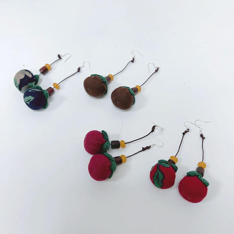 Шелковый треугольный шарф в стиле ретро - тонкий летний женский аксессуар для шеи