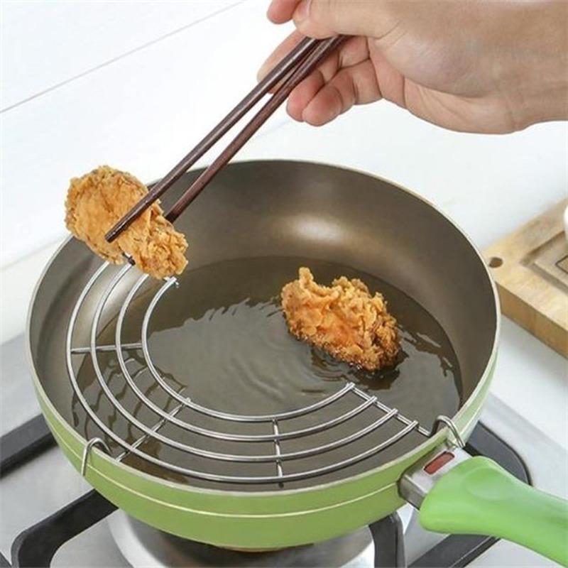 Circular Stainless Steel Steam Rack Pot Shelving Insulation Steam Tray Leak Oil Rack Cooking Tool
