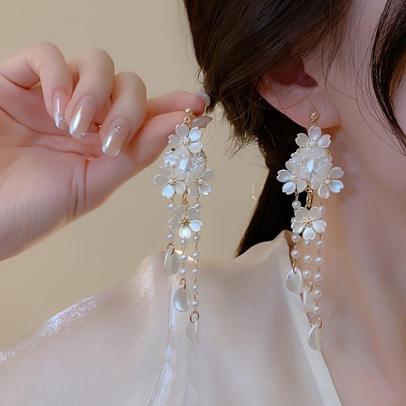 1pair Flower And Pearl Tassel Drop Earrings With Accents Ideal For Wear & Special Occasions Valentine'S Day Or New Year'S Gift Novelty Earrings