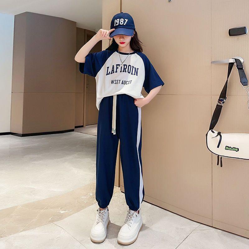 Летний повседневный комплект для девочек-подростков, детская модная футболка с буквенным принтом + брюки, спортивная одежда из 2 предметов, детская одежда