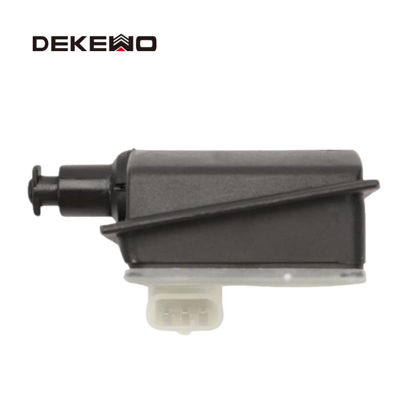 Привод замка крышки топливного бака Mercedes A/C200/S400 A0008206112