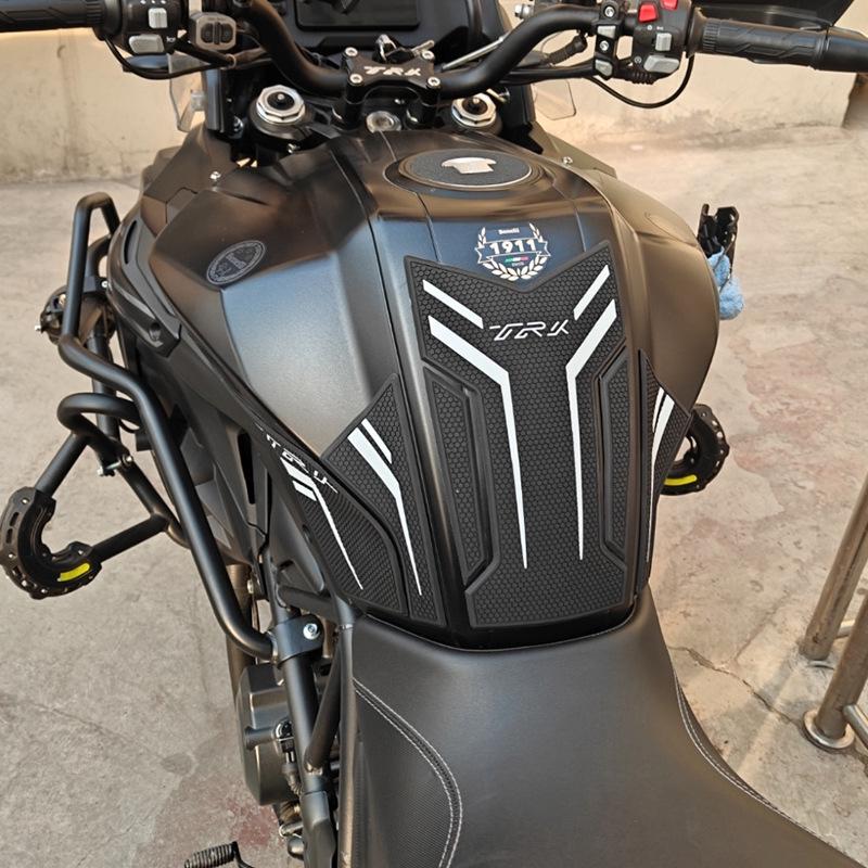 Benelli TRK502X Набор защитных противоскользящих наклеек на топливный бак