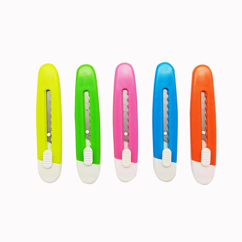 Компактный овальный нож – небольшой, острый, портативный инструмент для распаковки и резки бумаги