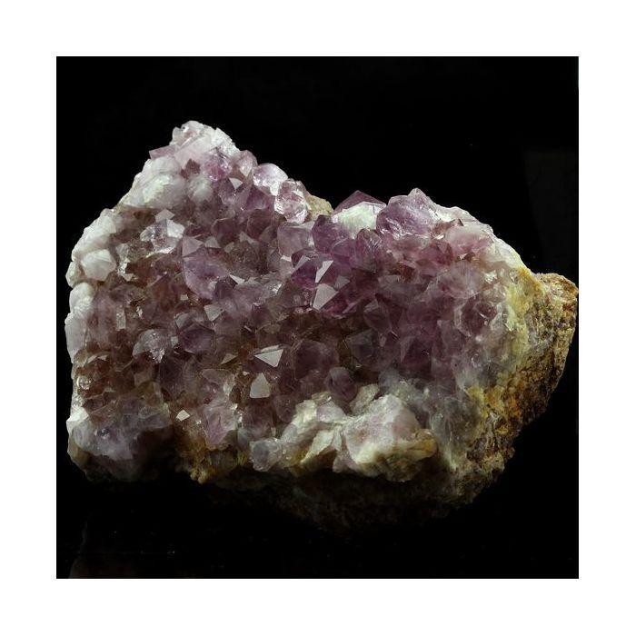 Pierres et Minéraux. Améthyste. 1466.0 ct. Les Isserts, Saint-Jacques-d'Ambur, Puy-de-Dôme, France..